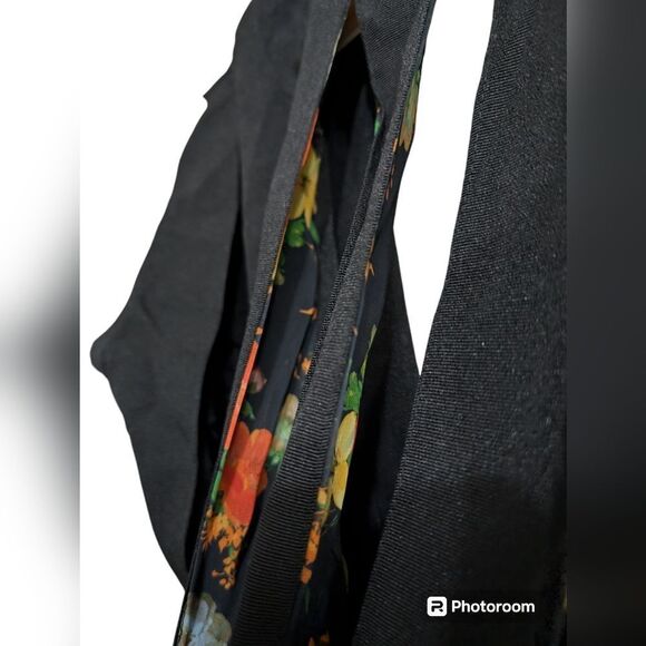 Unique black vest with slit back panel Patricia Forgeal one size - Picture 6 of 9